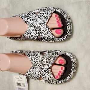 Women's Black and White Sandals